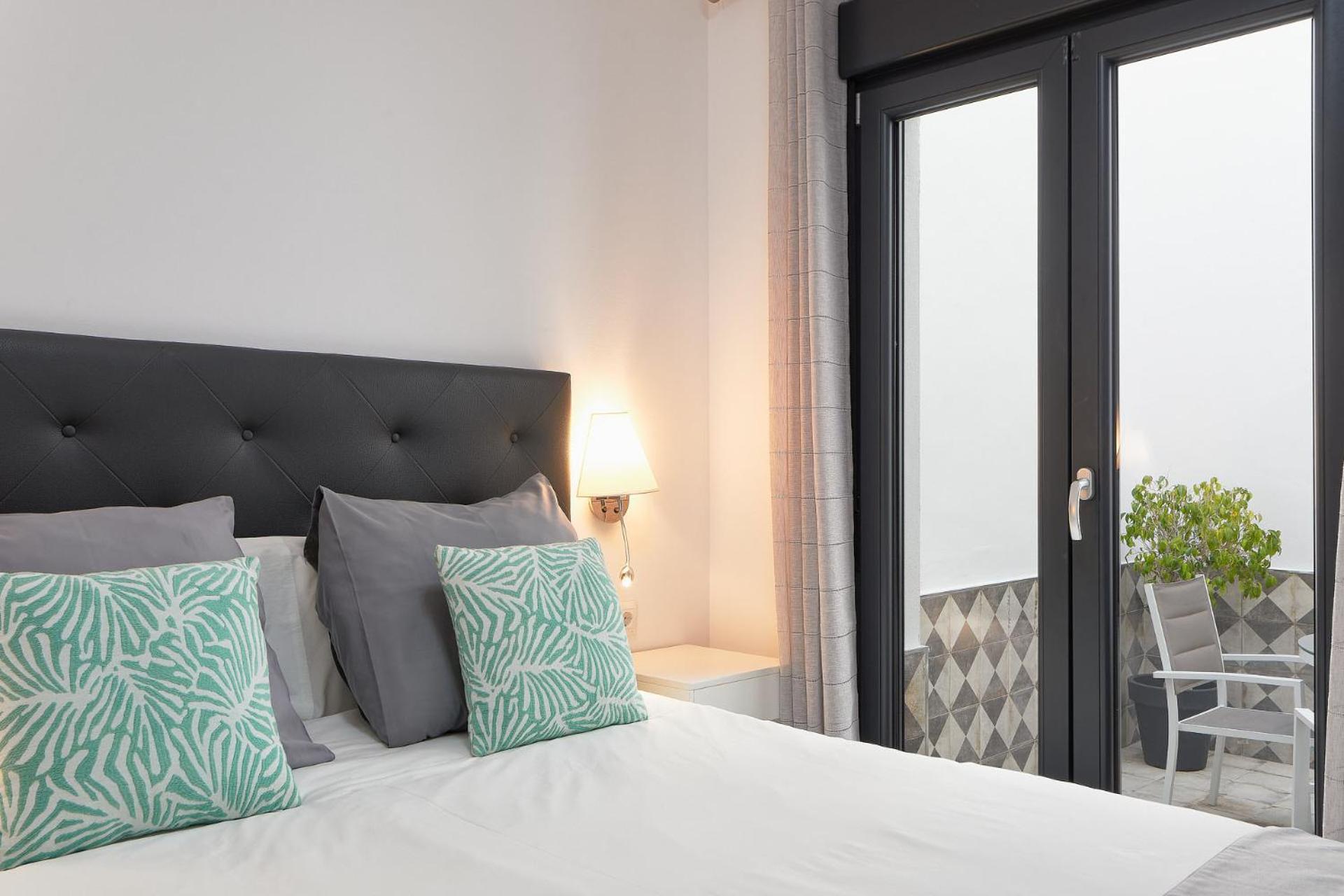 Nueva 22 Suites In Nerja By Solaga Holiday Homes Kültér fotó
